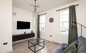 Spacious Serenity In The Heart Of Central London